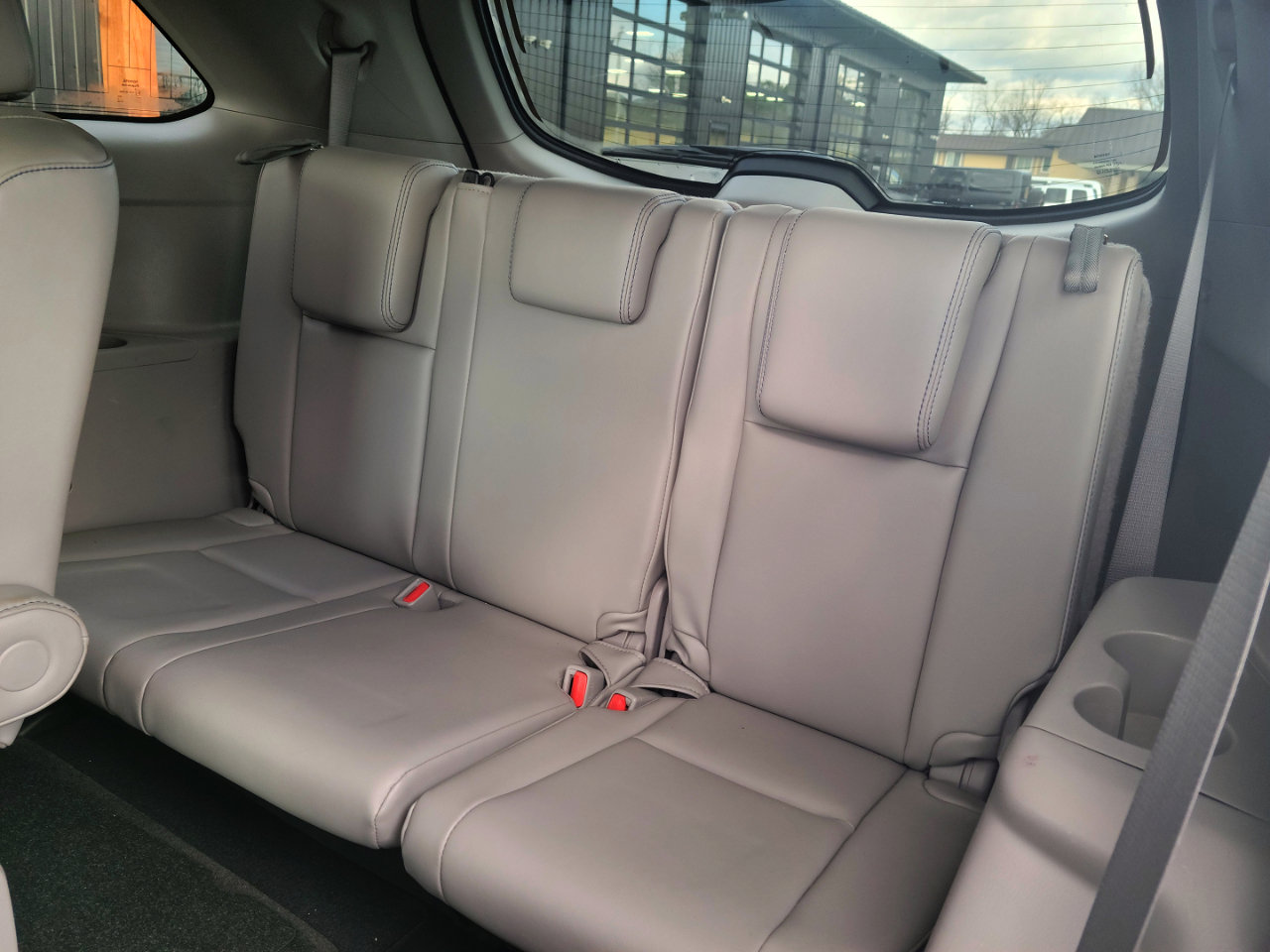 Used 2016 Toyota Highlander Limited image 25