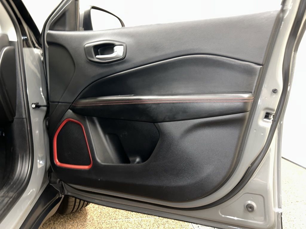 Used 2021 Jeep Compass Trailhawk w/ Convenience Group image 15