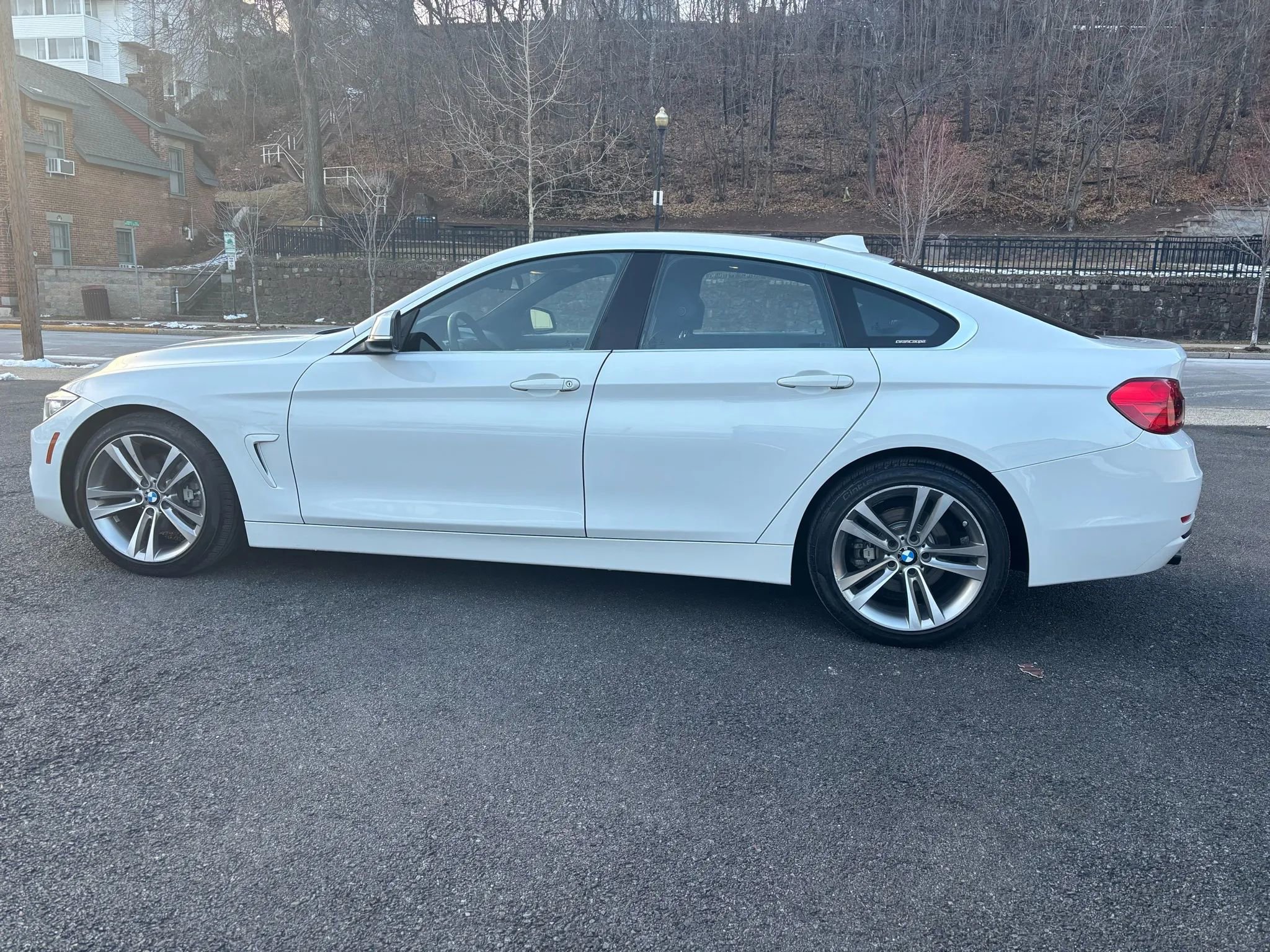 Used 2016 BMW 428i Gran Coupe xDrive image 4