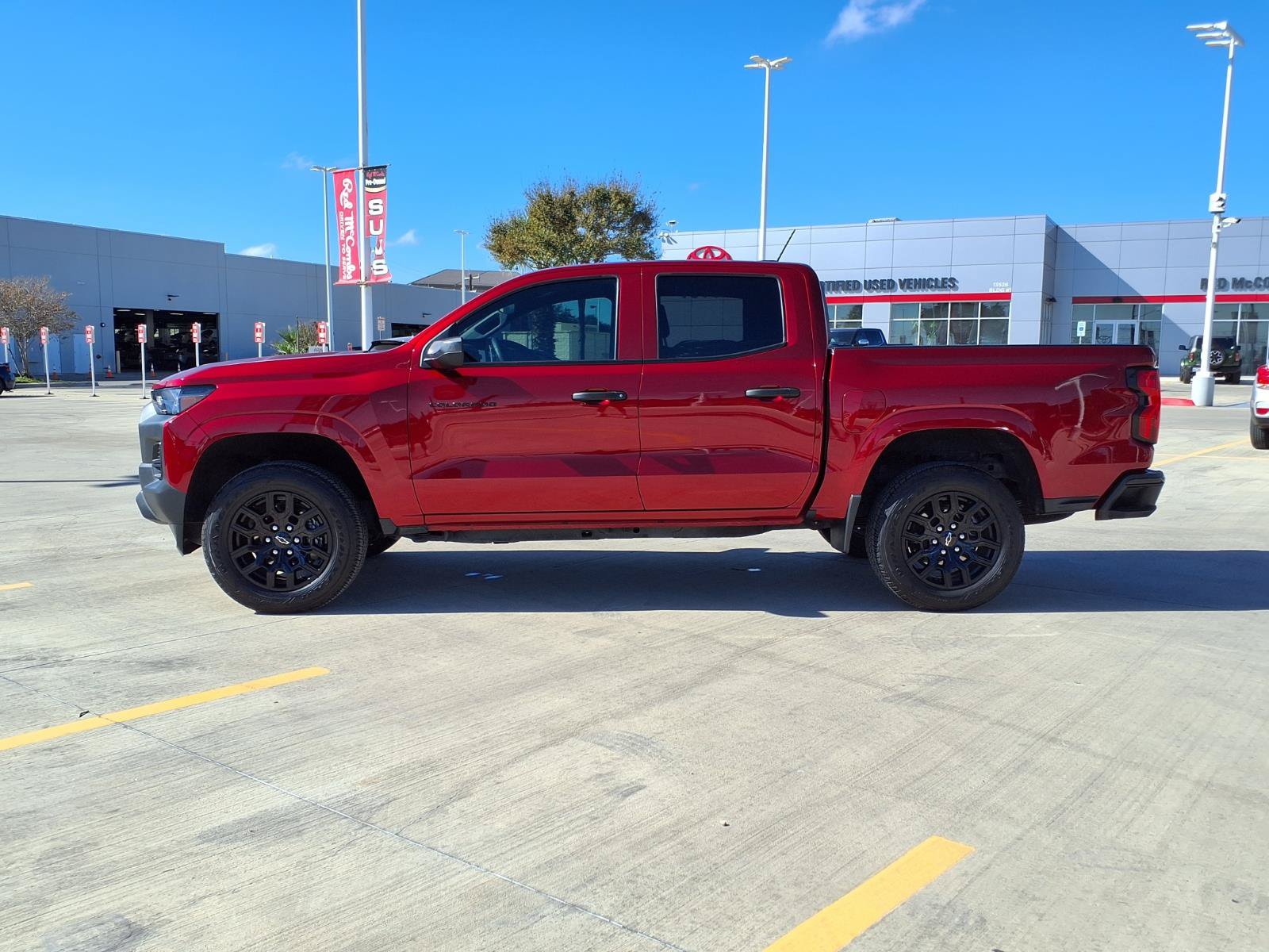 Used 2025 Chevrolet Colorado W/T w/ WT Custom Package RWD image 8