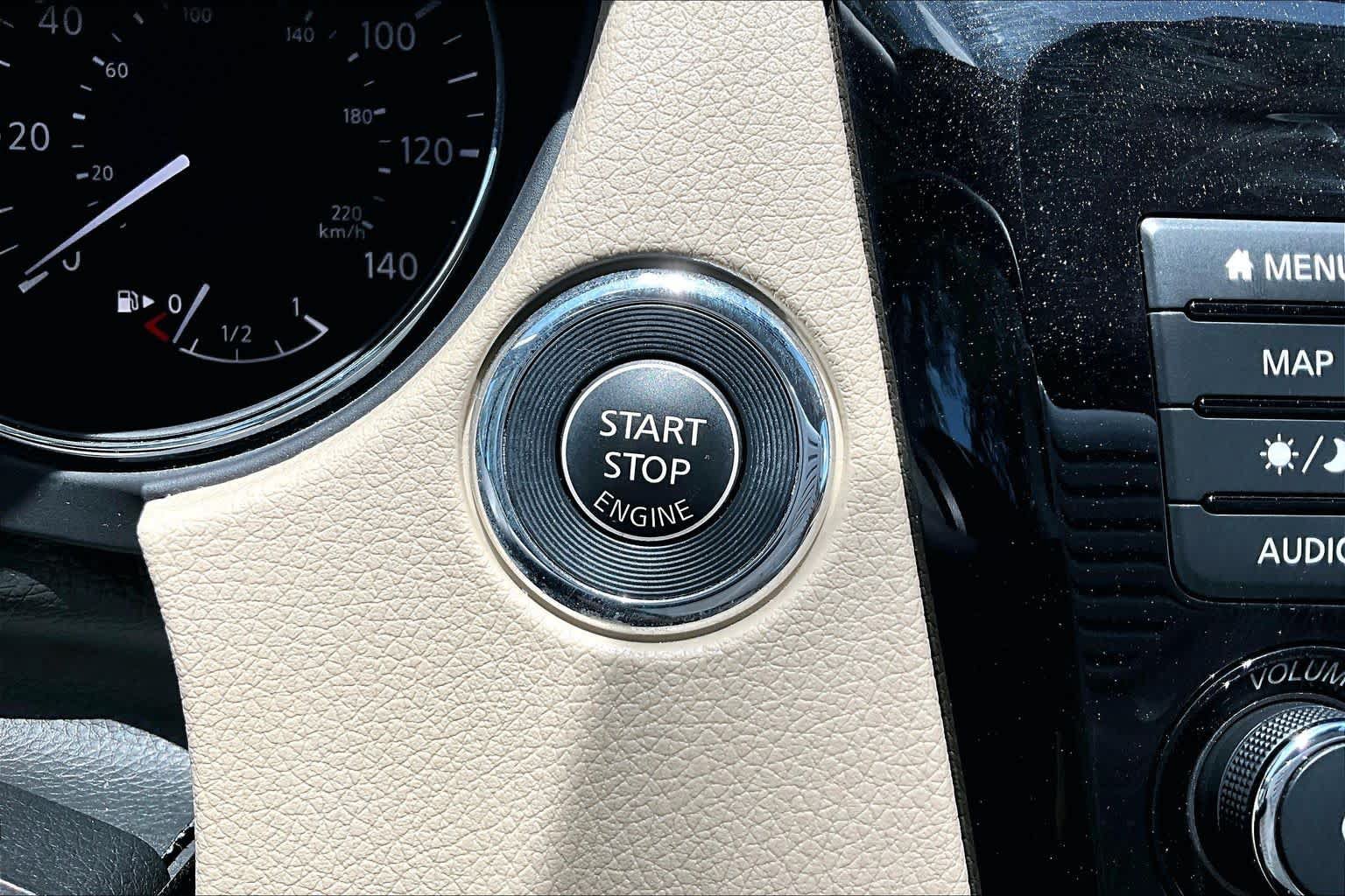 Used 2020 Nissan Rogue SL w/ Premium Package FWD image 33