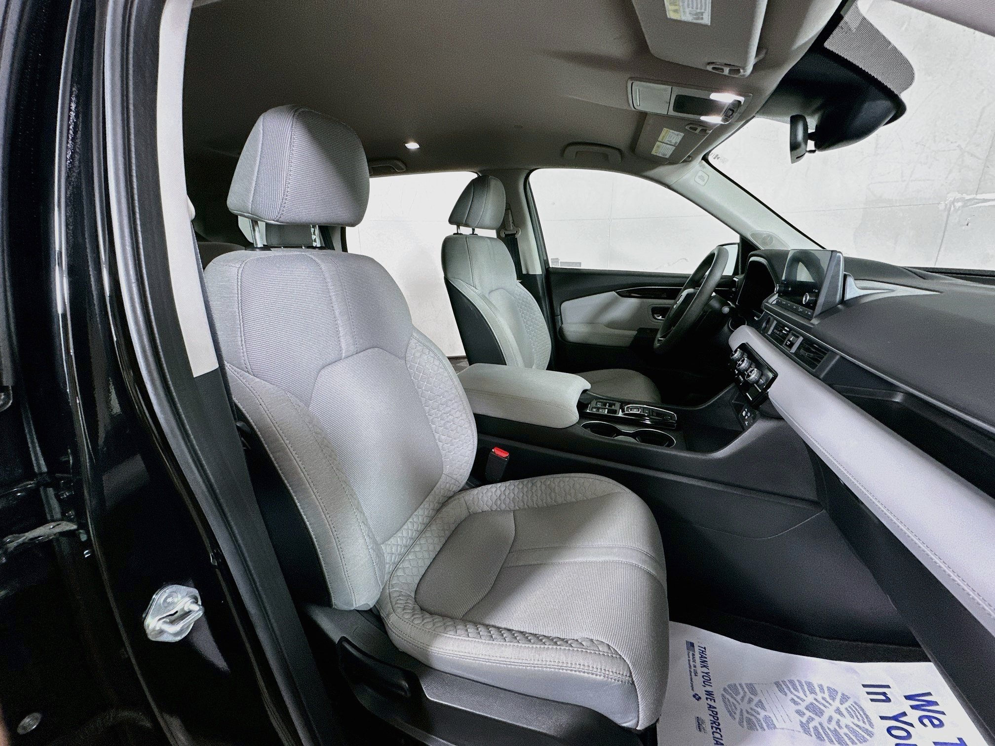Used 2023 Honda Pilot LX image 24