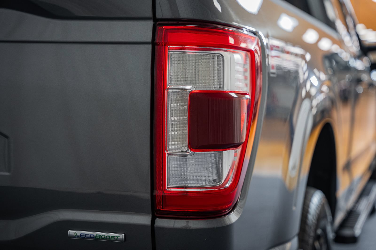 Used 2021 Ford F150 Lariat w/ Equipment Group 502A High AWD/4WD image 6