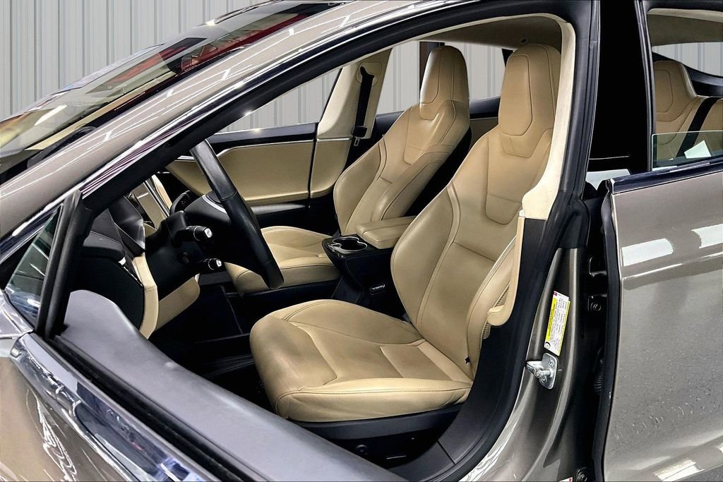 Used 2015 Tesla Model S 90D image 19
