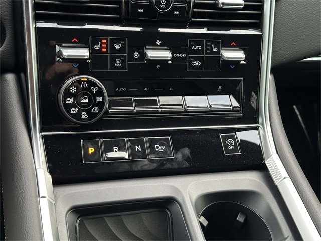 New 2025 Nissan Armada SL w/ Convenience Package image 22