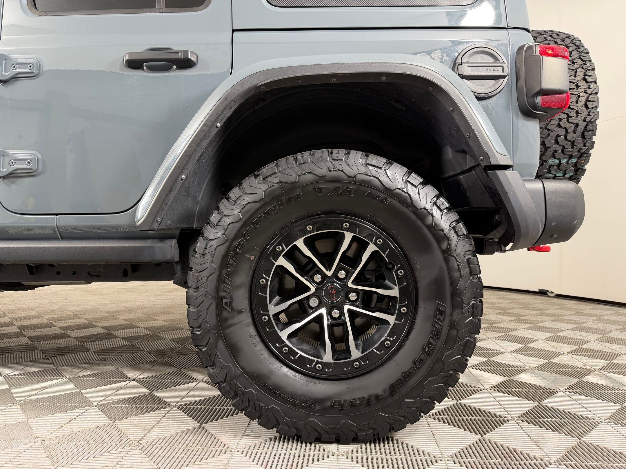 Used 2024 Jeep Wrangler Unlimited Rubicon AWD/4WD image 23