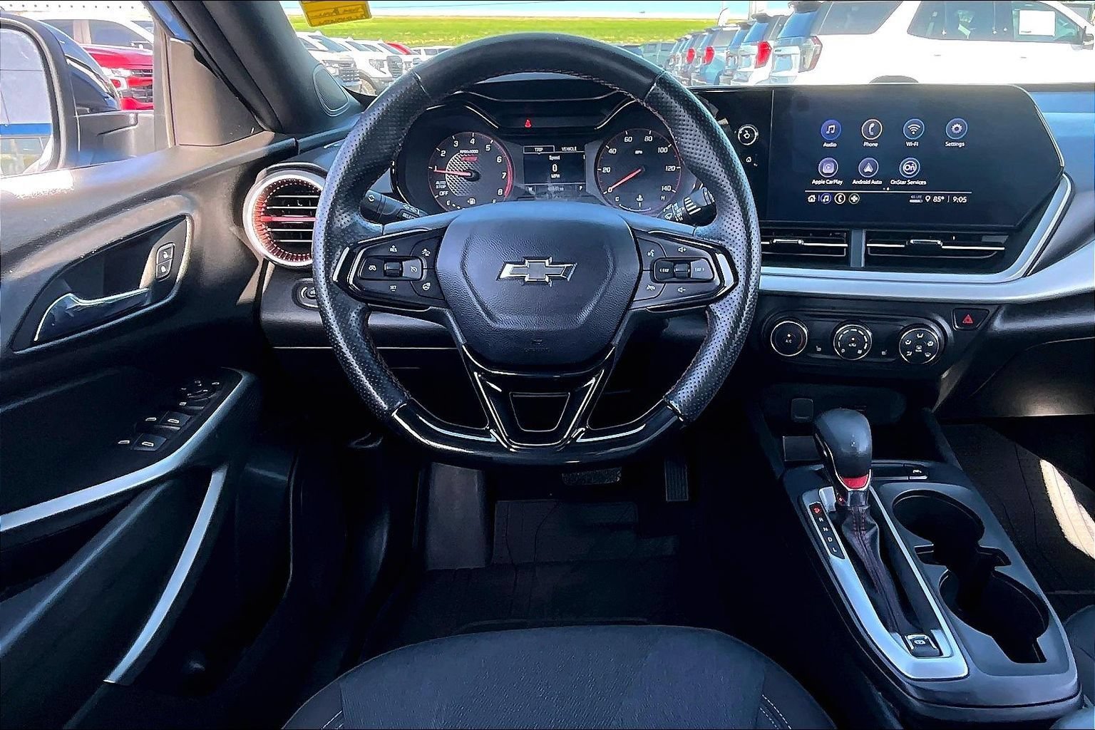 Used 2024 Chevrolet Trax RS w/ Driver Confidence Package FWD image 5