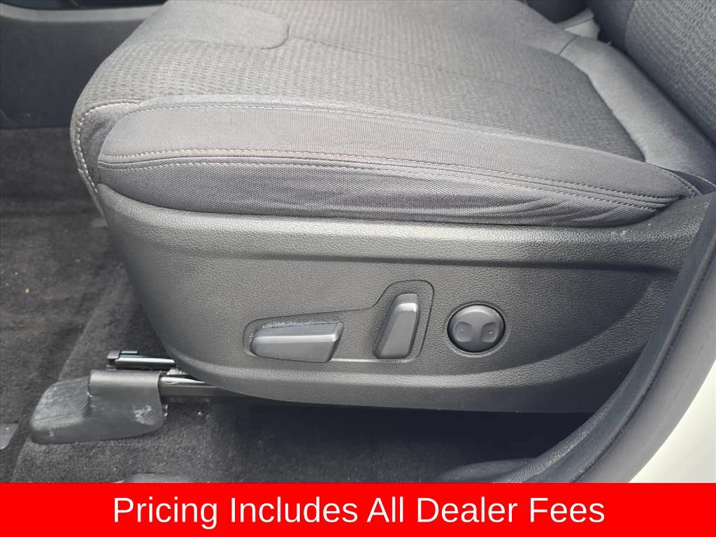Certified 2023 Hyundai Santa Fe SEL FWD image 12