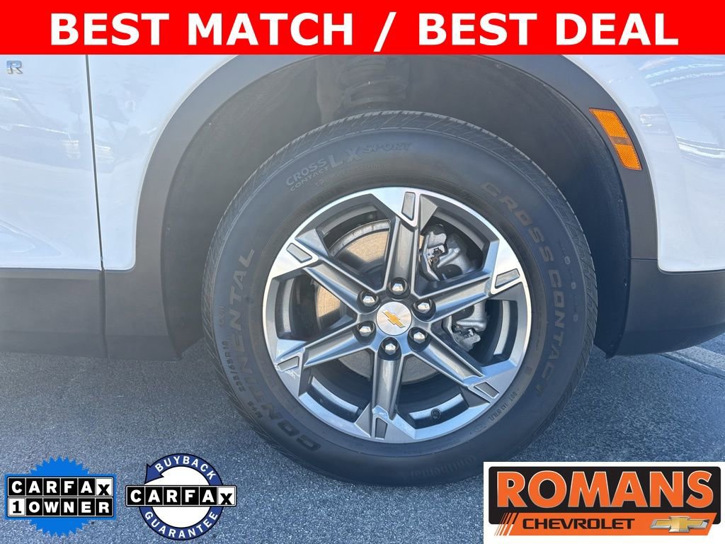 Used 2025 Chevrolet Blazer LT image 3