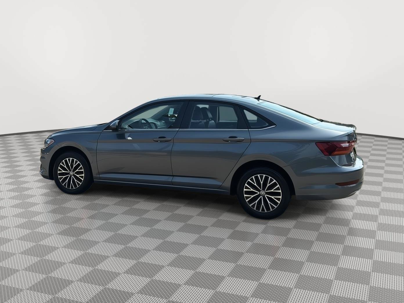 Used 2019 Volkswagen Jetta SE w/ Cold Weather Package FWD image 8