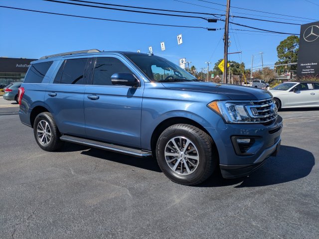 Used 2020 Ford Expedition XLT w/ Equipment Group 202A RWD image 2