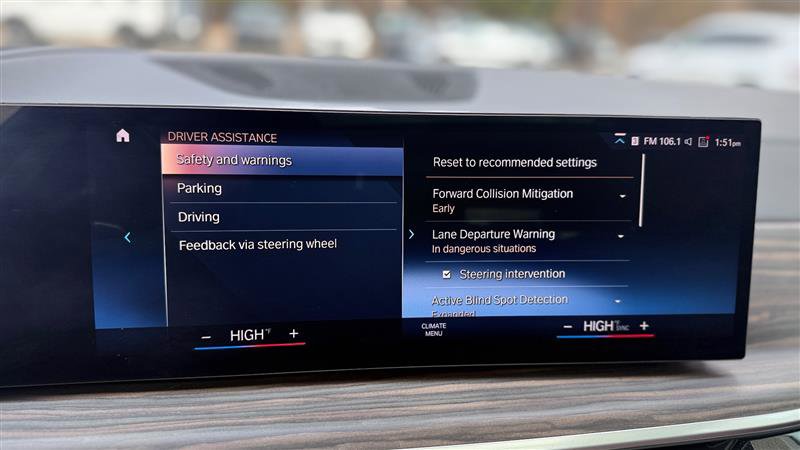 Used 2023 BMW X7 xDrive40i w/ Premium Package AWD/4WD image 63