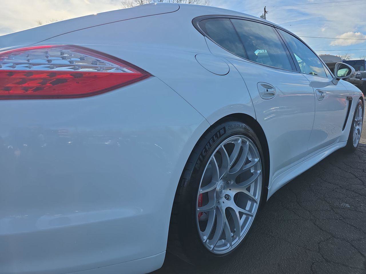 Used 2013 Porsche Panamera Turbo S image 33