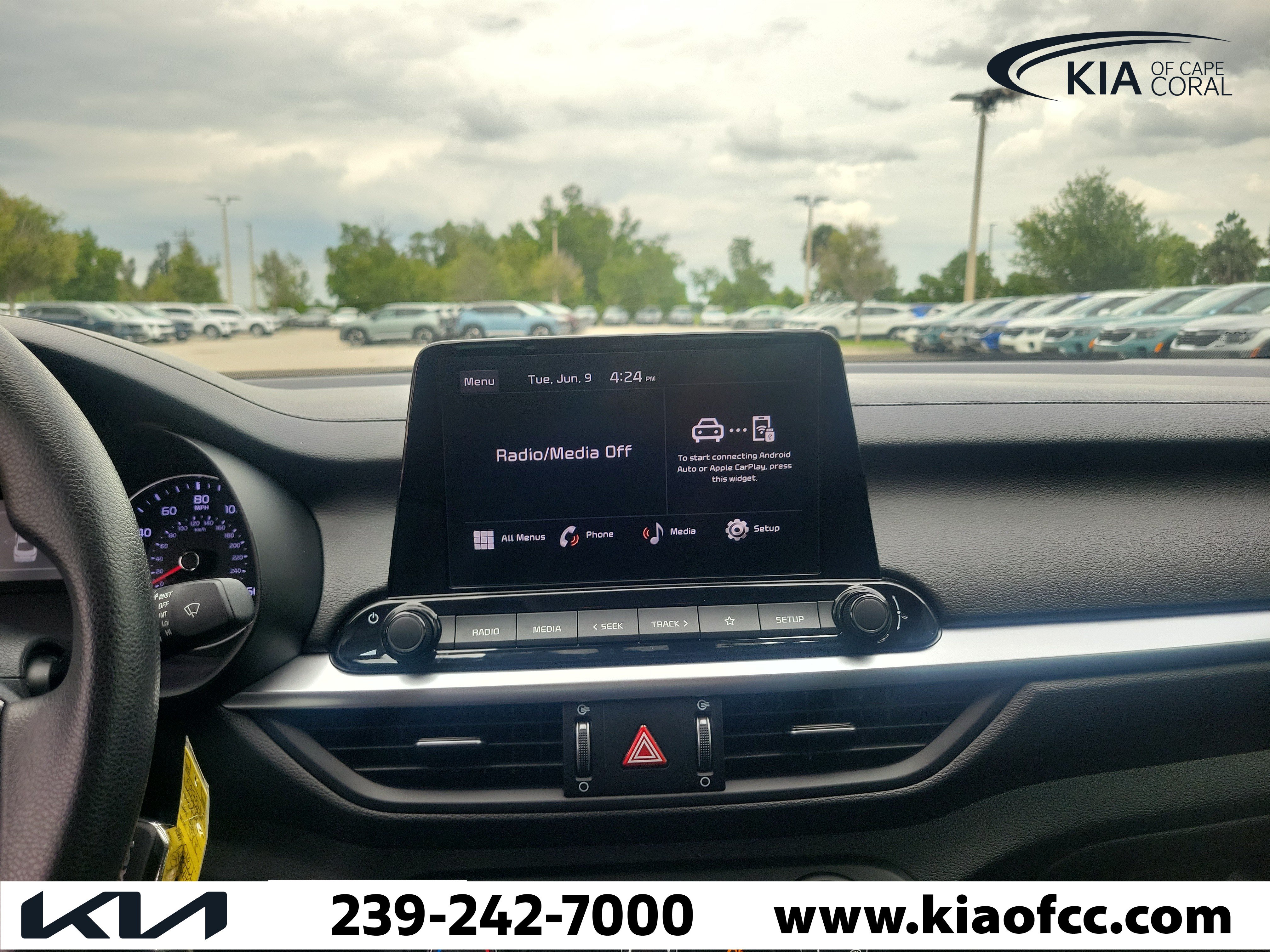 Certified 2024 Kia Forte LXS FWD image 18