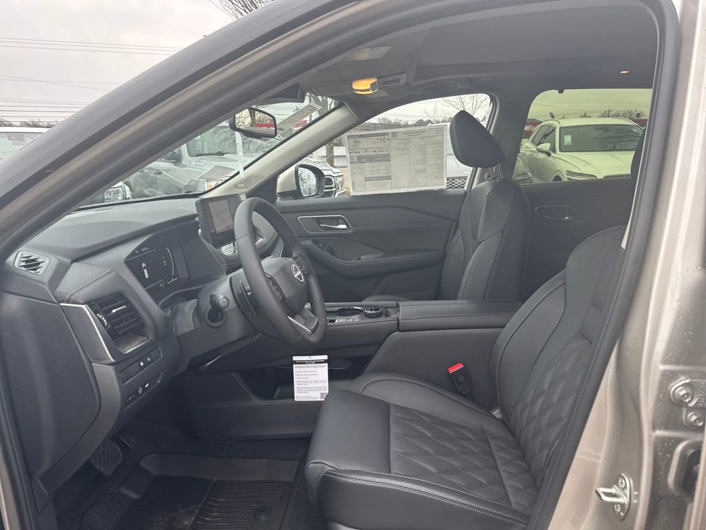 New 2026 Nissan Rogue Platinum w/ Platinum Premium Package image 11