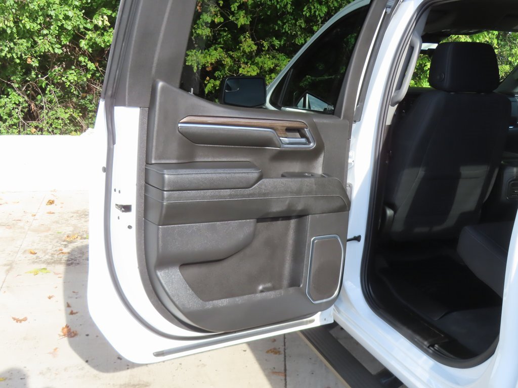 Used 2024 Chevrolet Silverado 1500 RST w/ Convenience Package II image 33