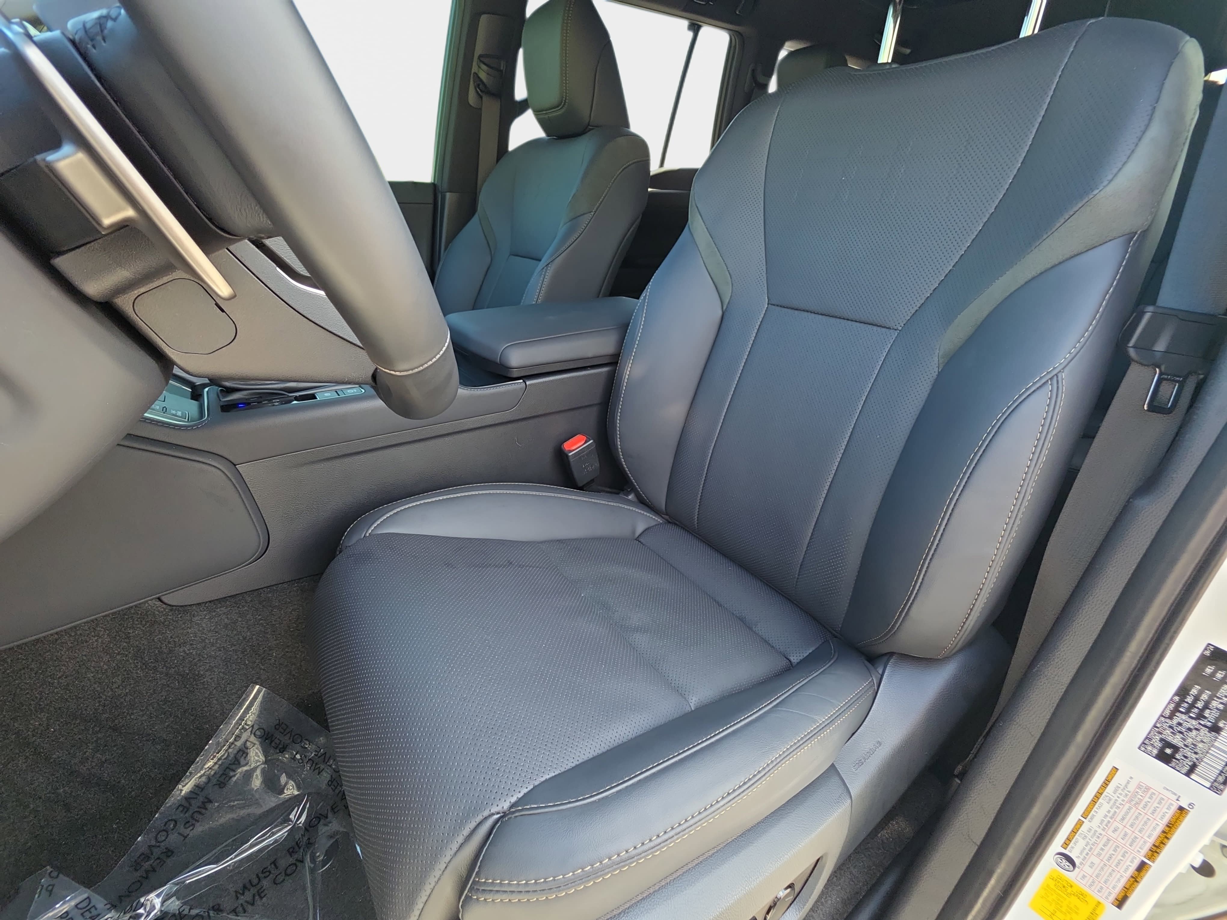Used 2024 Lexus GX 550 AWD/4WD image 15