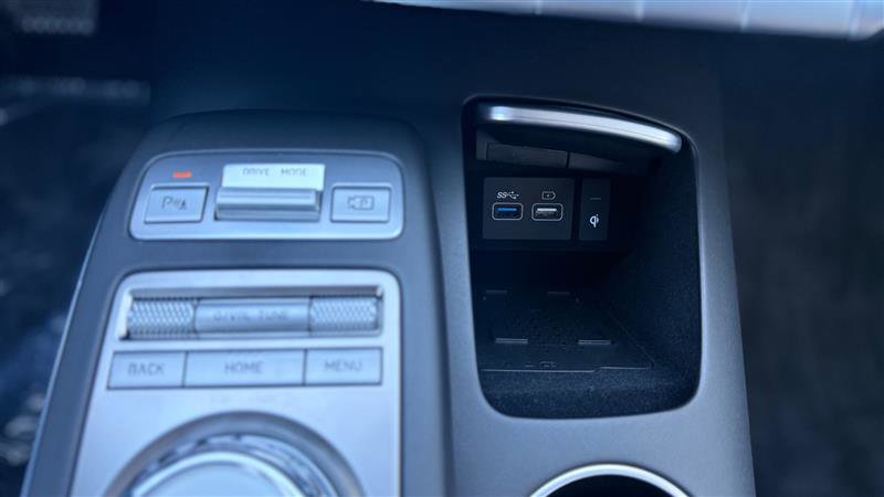 Used 2023 Genesis Electrified GV70 Advanced image 27