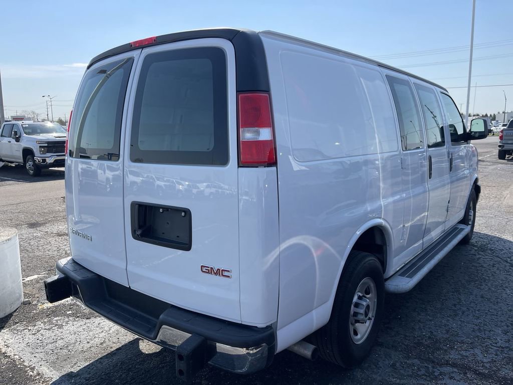 Used 2024 GMC Savana 2500 w/ Driver Convenience Package image 9