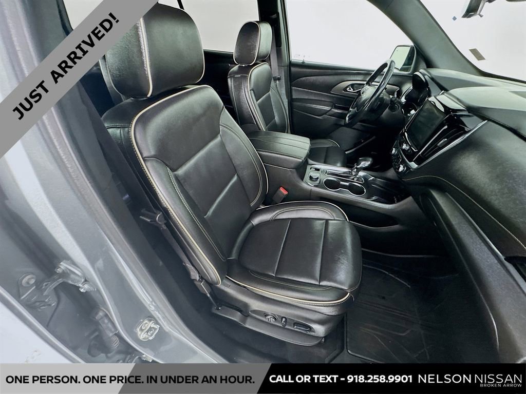 Used 2024 Chevrolet Traverse Premier w/ Redline Edition image 31