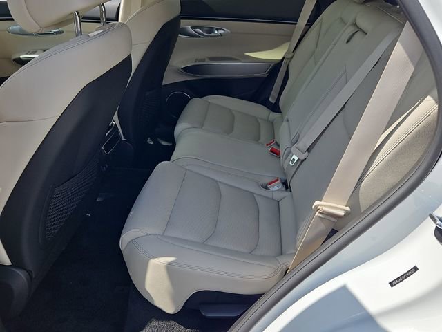 Used 2026 Genesis GV70 2.5T Select image 13