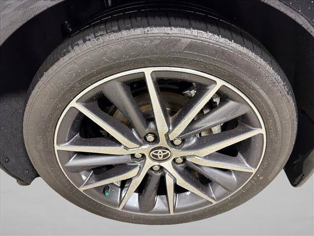Used 2024 Toyota Camry XLE w/ Navigation Package FWD image 21