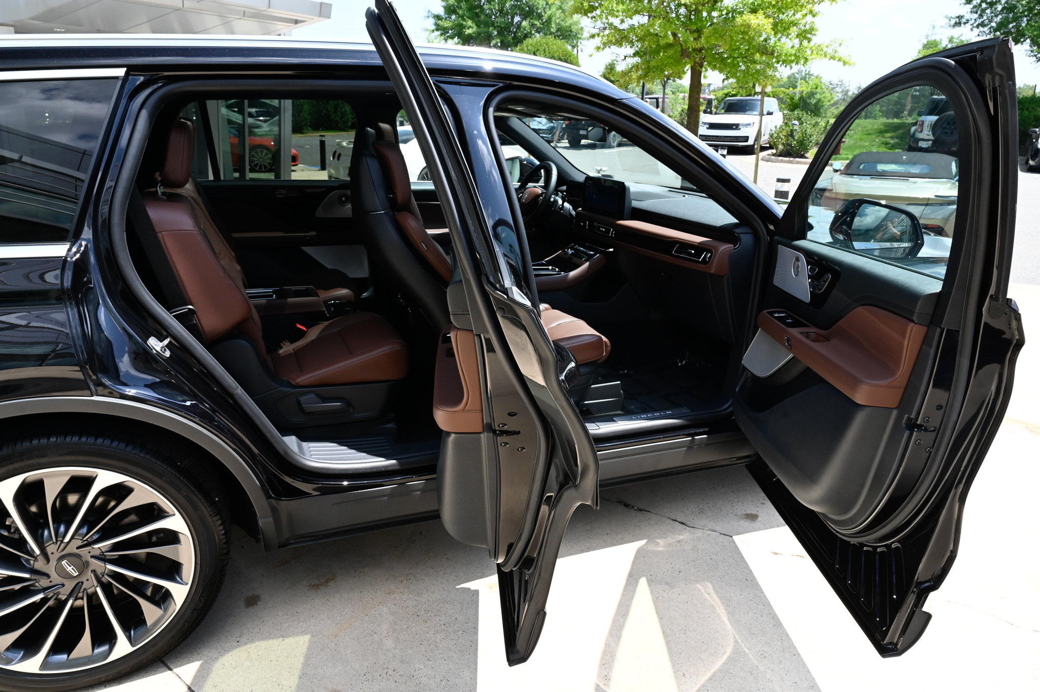 Used 2026 Lincoln Aviator Reserve AWD/4WD image 54