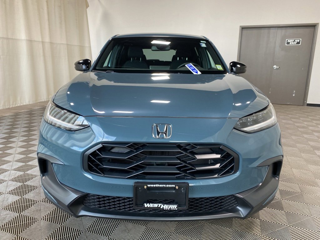 Used 2023 Honda HR-V Sport image 2