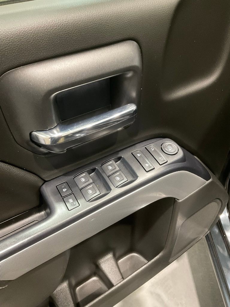 Used 2018 Chevrolet Silverado 1500 LT w/ Texas Edition image 7