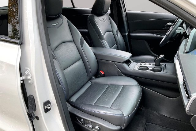 Used 2024 Cadillac XT4 Sport AWD/4WD image 7