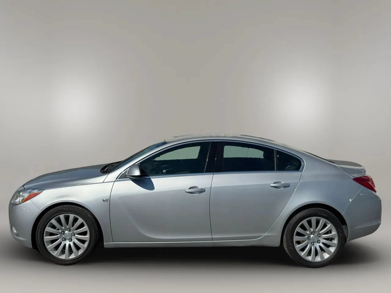 Used 2011 Buick Regal CXL w/ RL3 Preferred Equipment Group FWD image 4