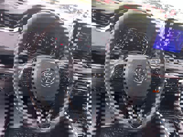 Used 2024 Toyota RAV4 XLE w/ Convenience Package image 17