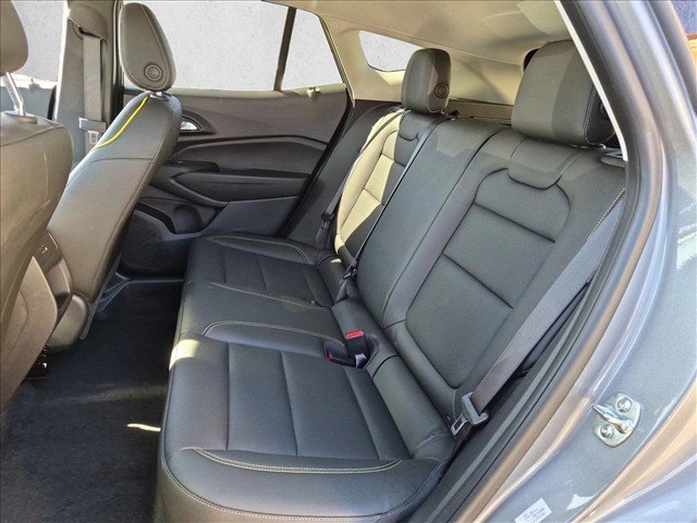 Used 2025 Chevrolet Trax ACTIV w/ Driver Confidence Package FWD image 17