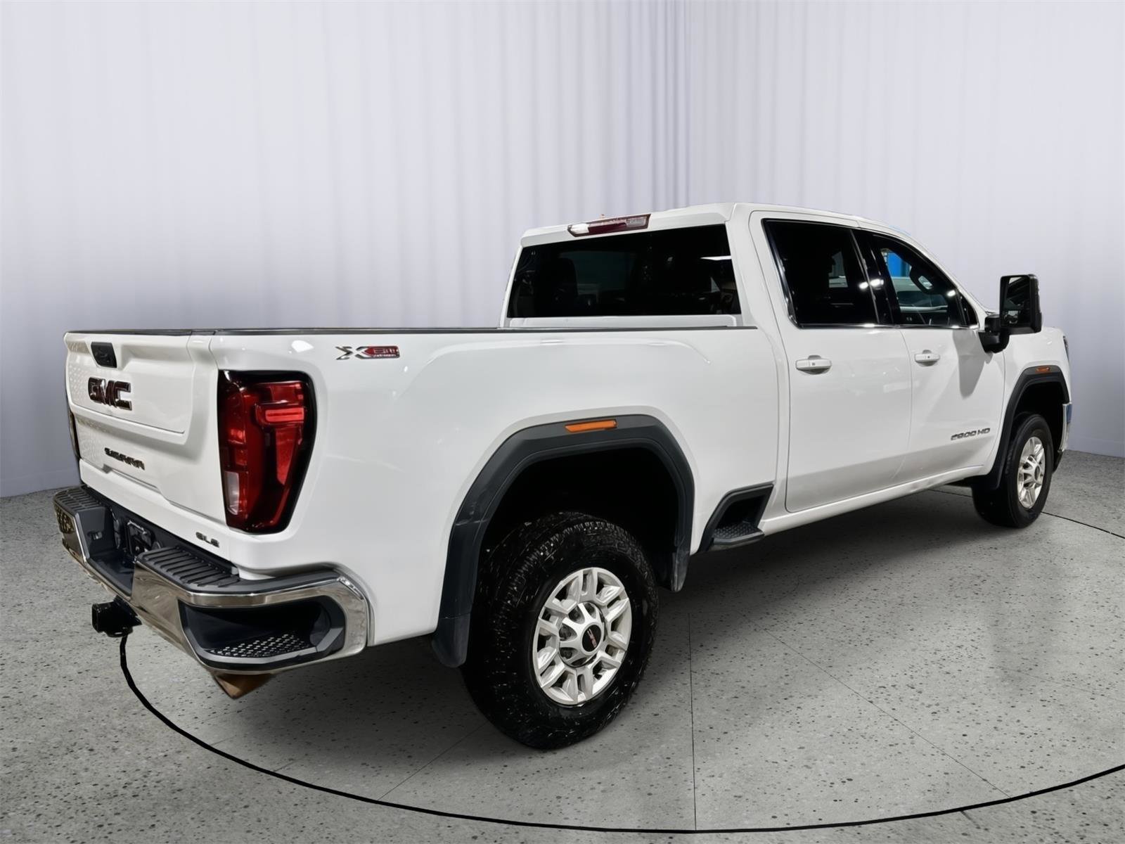 Used 2023 GMC Sierra 2500 SLE w/ SLE Convenience Package image 6