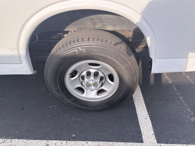 Used 2023 Chevrolet Express 3500 LT w/ LT Preferred Equipment Group image 12