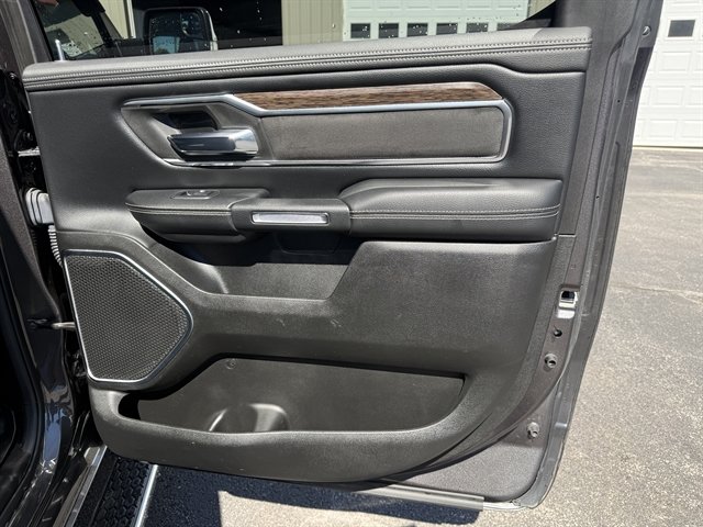 Used 2019 RAM 1500 Laramie AWD/4WD image 50