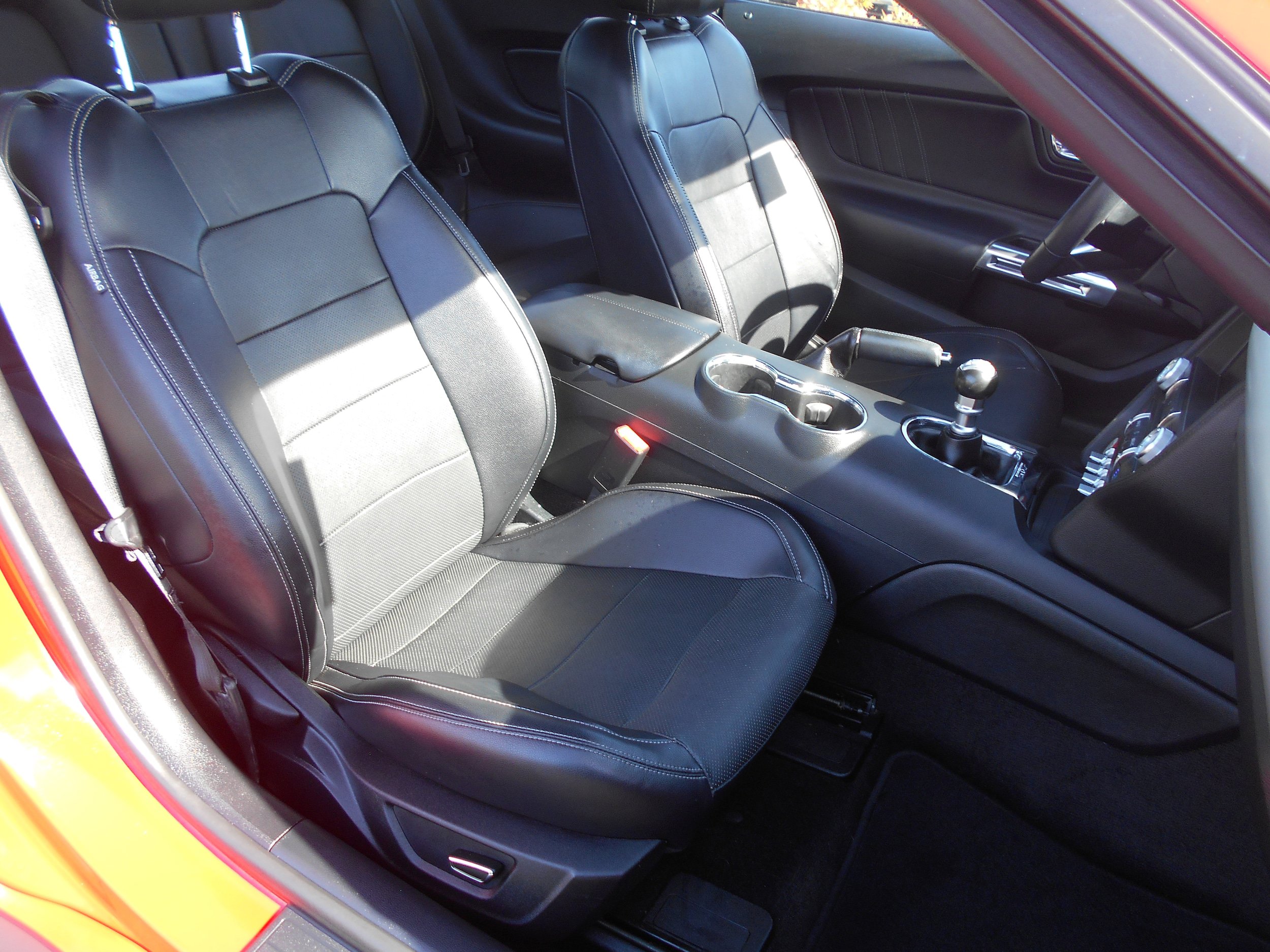 Used 2015 Ford Mustang Premium RWD image 9