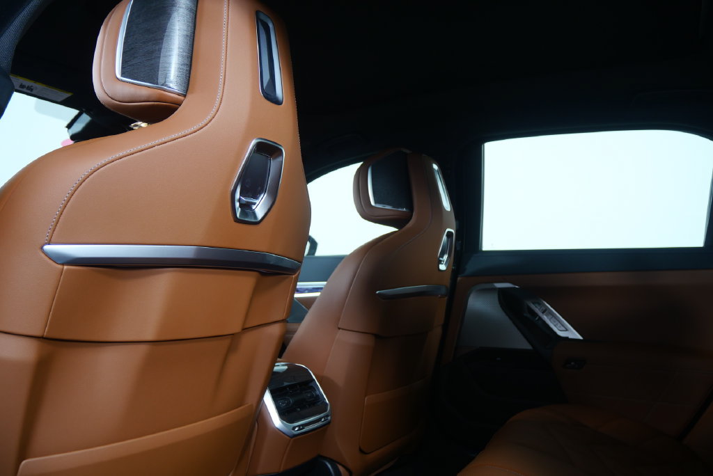 New 2026 BMW 740i RWD image 16