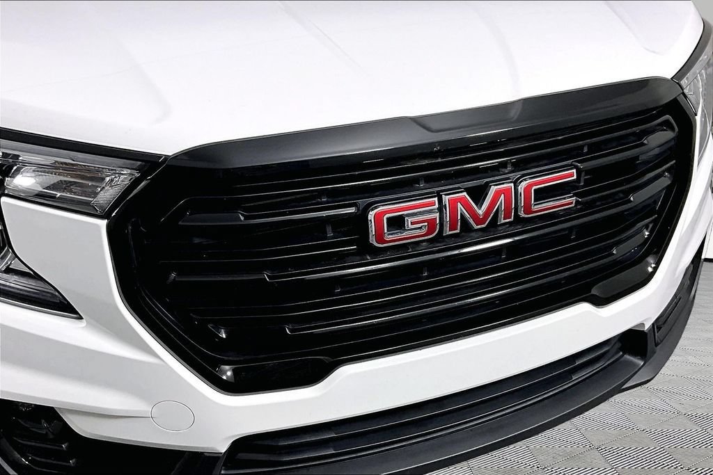 Used 2022 GMC Terrain SLT w/ Elevation Edition FWD image 30
