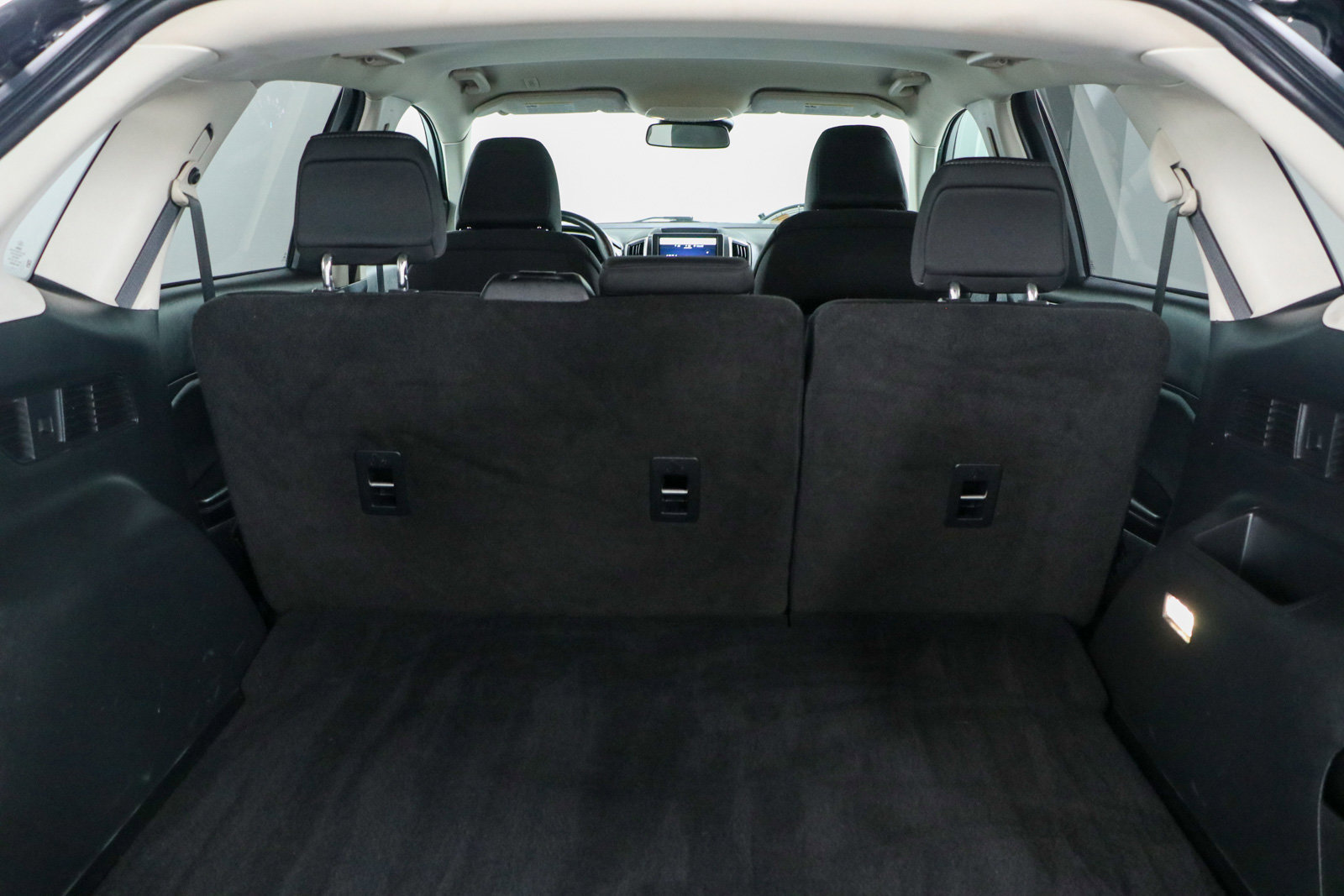 Used 2021 Ford Edge SE image 28