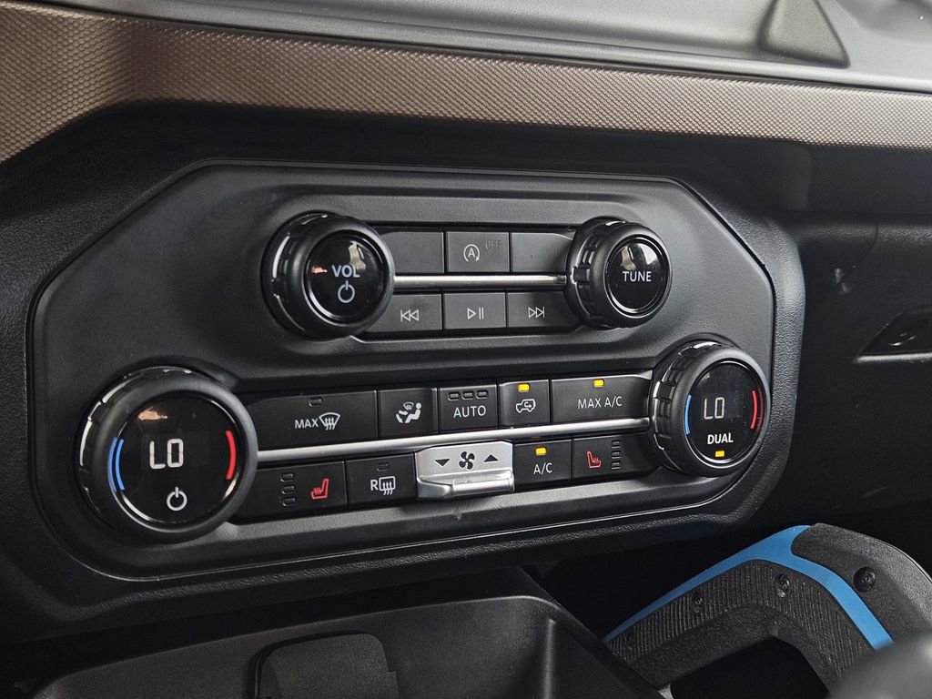 Used 2023 Ford Bronco Outer Banks image 22