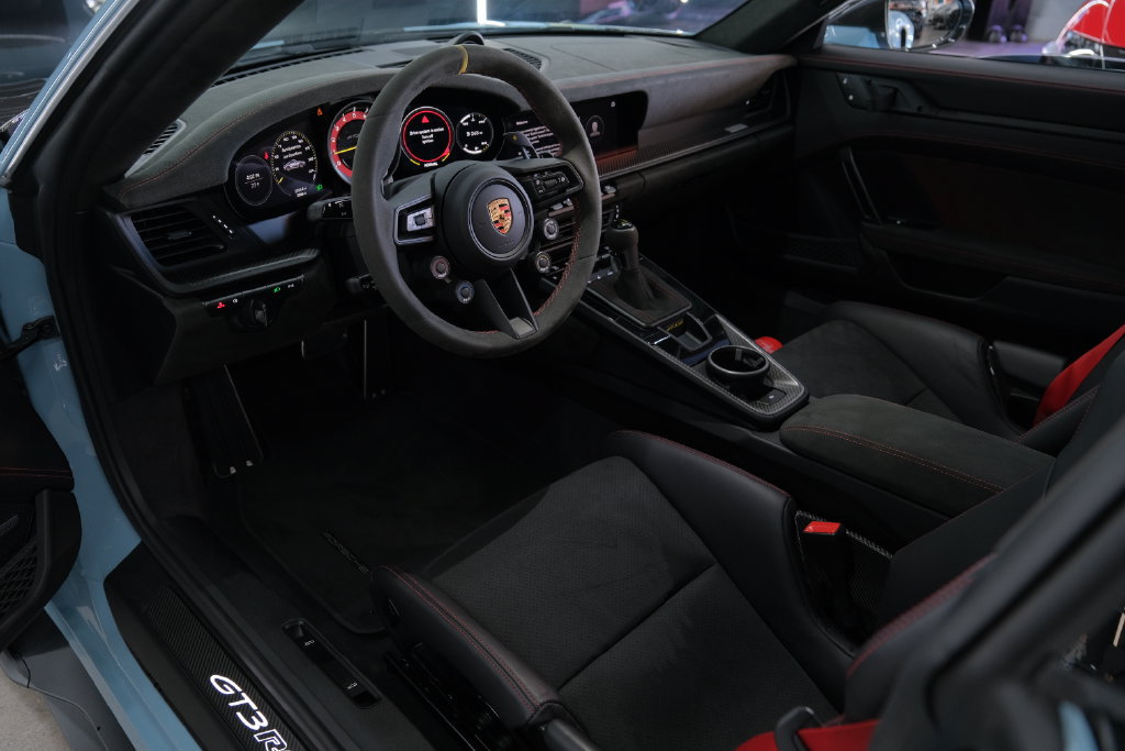 Used 2024 Porsche 911 GT3 RS RWD image 34