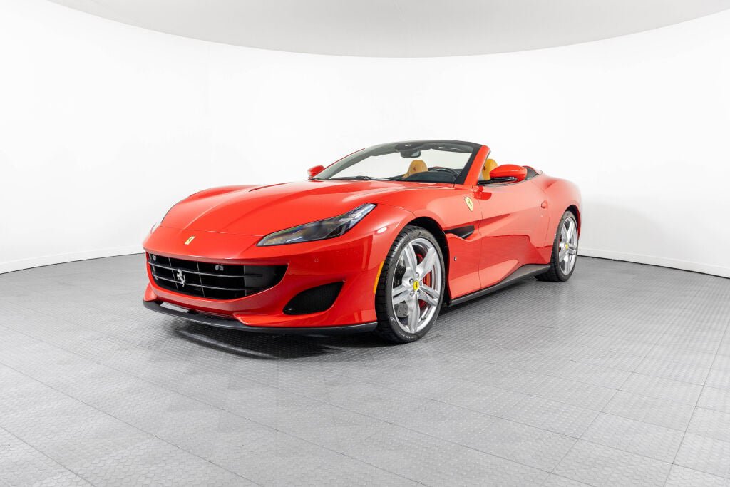 Certified 2020 Ferrari Portofino RWD image 13