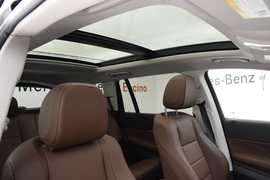 New 2026 Mercedes-Benz GLS 450 4MATIC image 18
