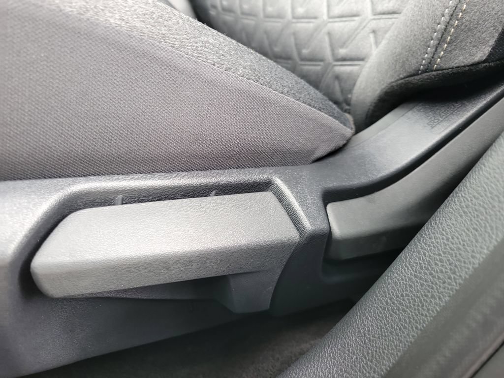 New 2026 Nissan Kicks SV FWD image 20