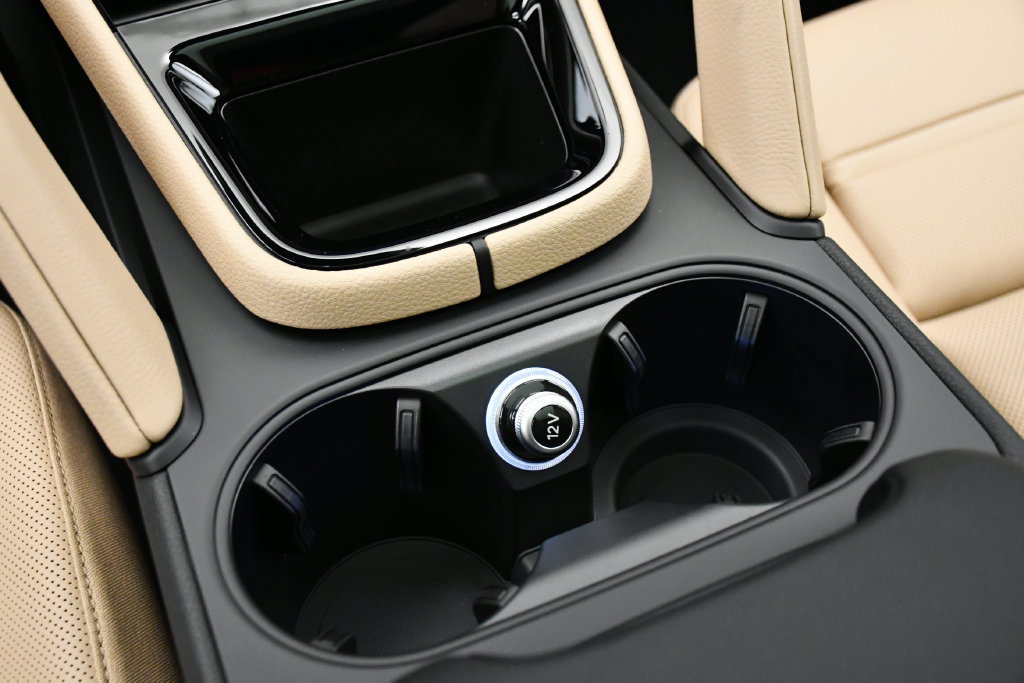 Certified 2025 Porsche Cayenne E-Hybrid Coupe AWD/4WD image 35