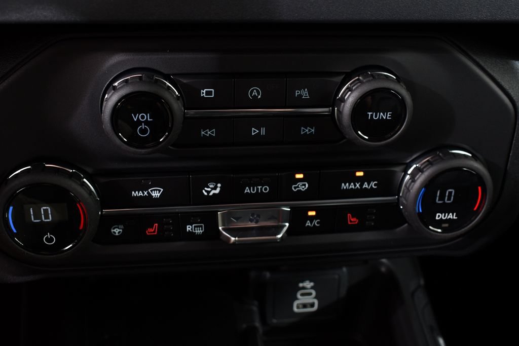 New 2026 Ford Bronco Outer Banks AWD/4WD image 29