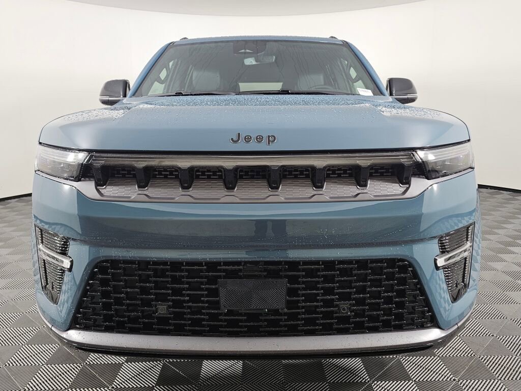 New 2026 Jeep Grand Wagoneer L Limited w/ Rear Seat Video Group I image 9