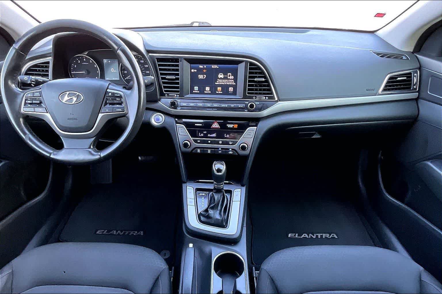 Used 2018 Hyundai Elantra Value Edition FWD image 9