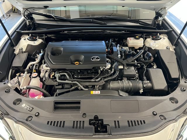 Used 2025 Lexus ES 300h w/ Premium Package FWD image 55